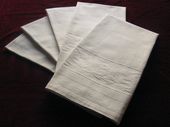 Pique guest hand towels