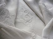 Antique linen sheet, Monogram: OB, Motif: lilacs