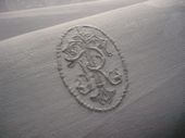 8 damask napkins, monogram: RT