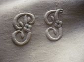 Embroidred damask napkins, monogram: TB