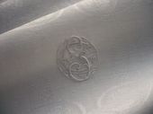 11 damask napkins, monogram: GS