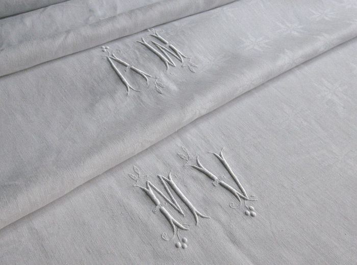 luxury table linens embroidered monogram MV