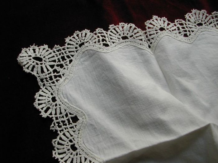 Ecru silk handkerchief, 1910