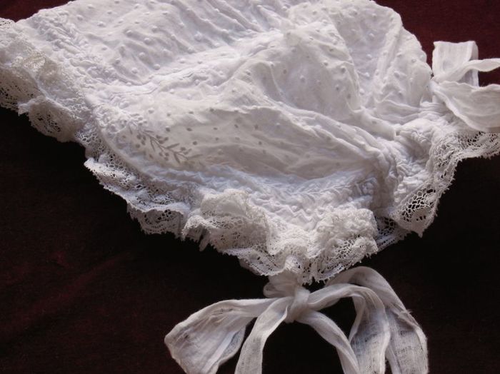 Infant bonnet, material: dotted swiss white voile, 1900