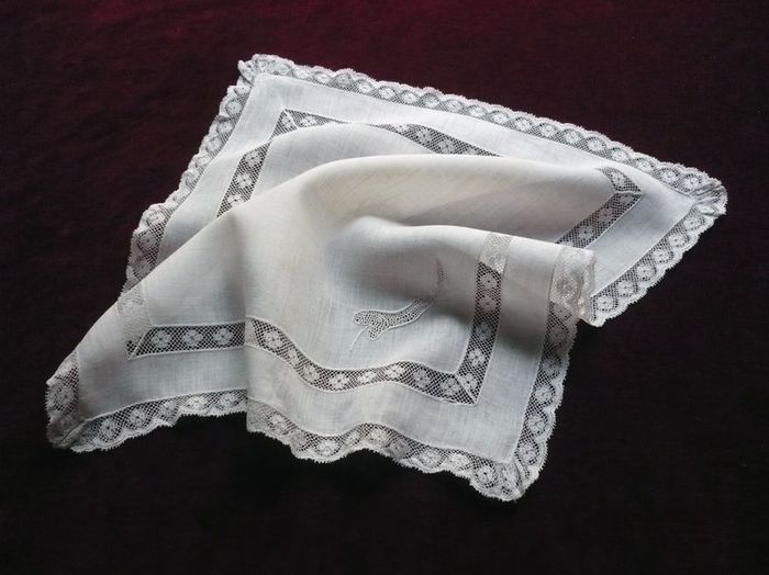Antique lace hanky