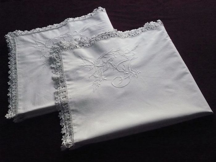 Embroidered cotton pillow sham, monogram: j