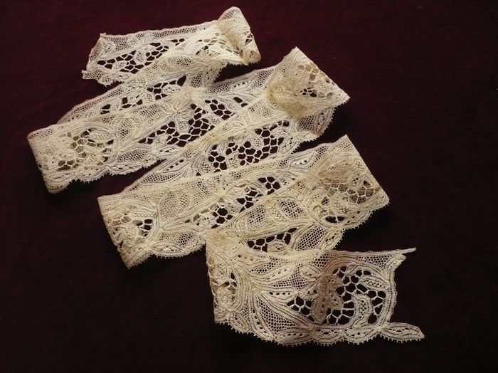 19th c. Luxeuil lace