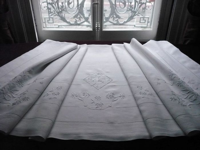 monogram GD antique linen sheet