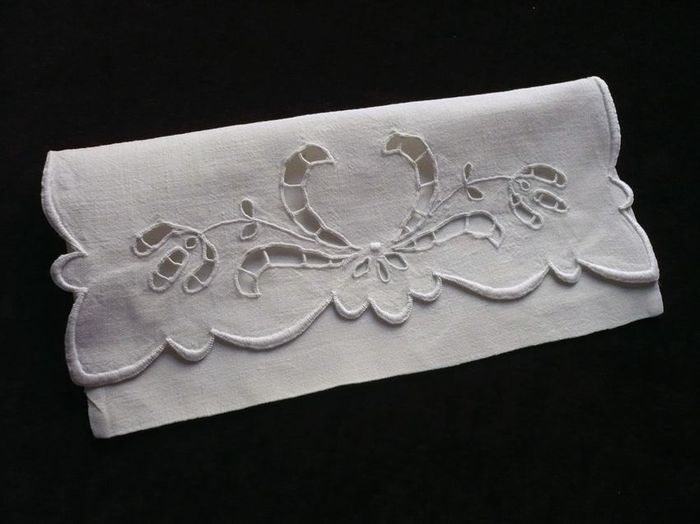 SWEET LITTLE LINEN ENVELOPE
