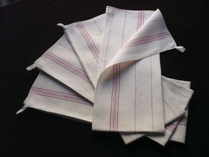 vintage fine linen kitchen towels