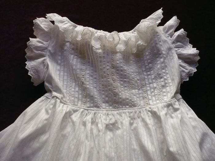 finest white cotton baby clothes