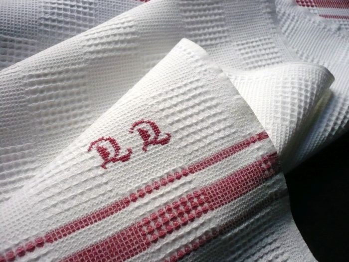 finest cotton pique fingertip towels monogram DD