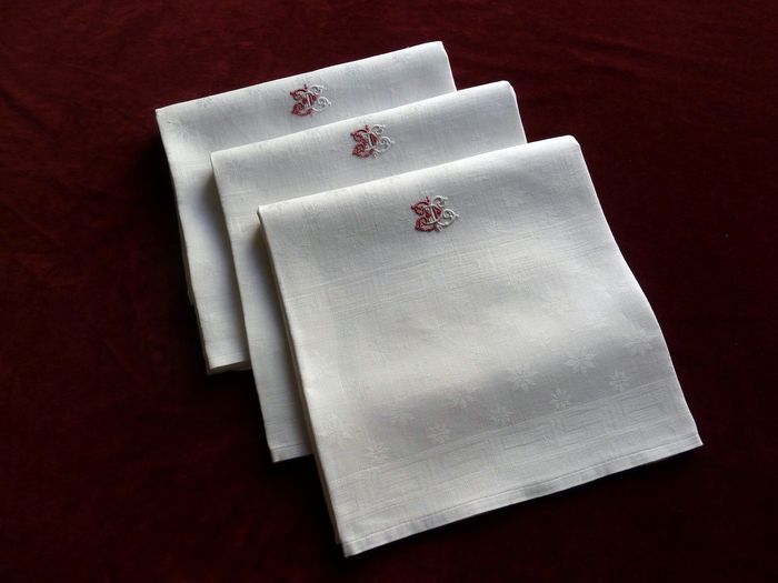 fine linen damask hand towels monogram CD