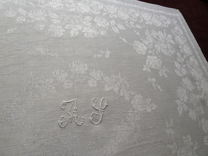linen damask 12 napkin service monogrammed AS