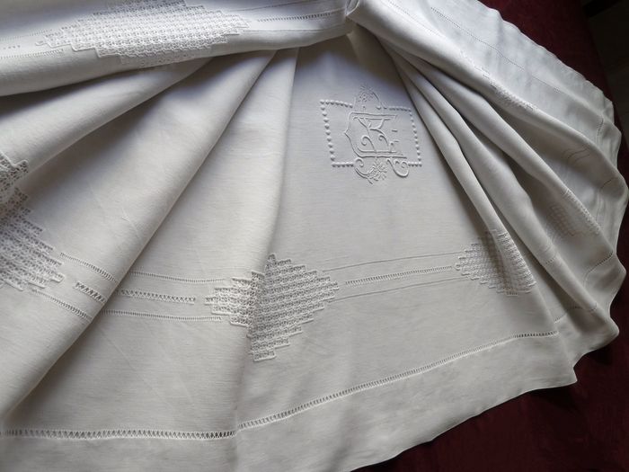fine antique embroidered sheet monogram CR