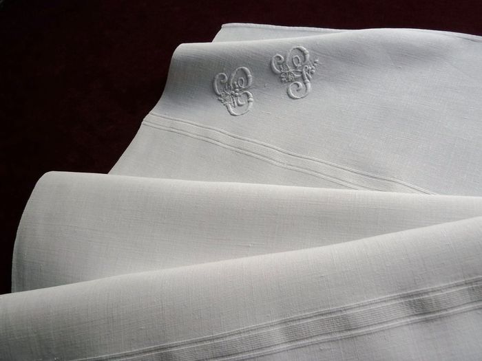 finest linen hand towels monogram CG